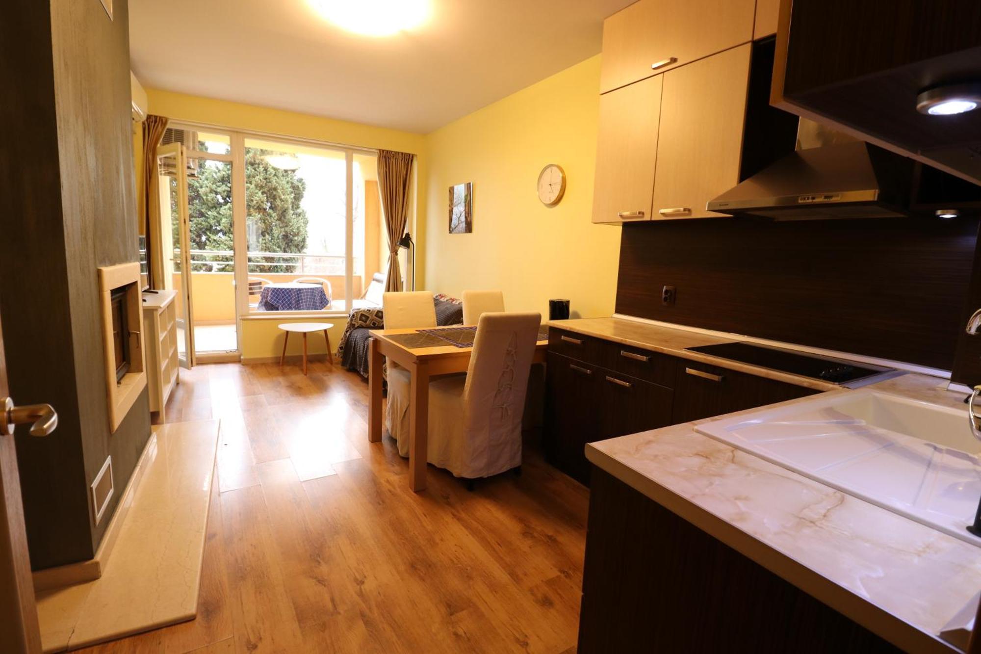 Varna Garden View Apartment Buitenkant foto