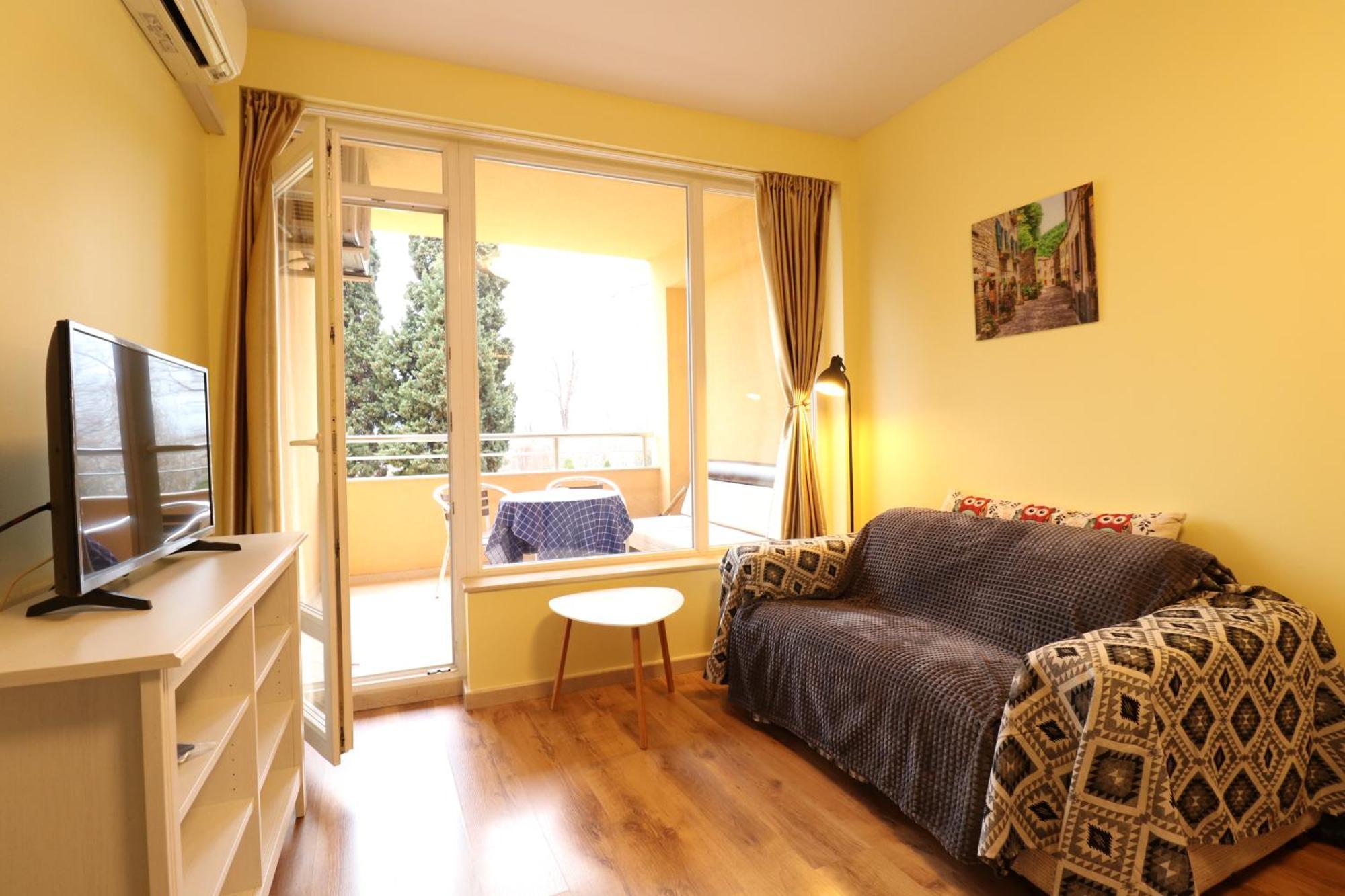Varna Garden View Apartment Buitenkant foto