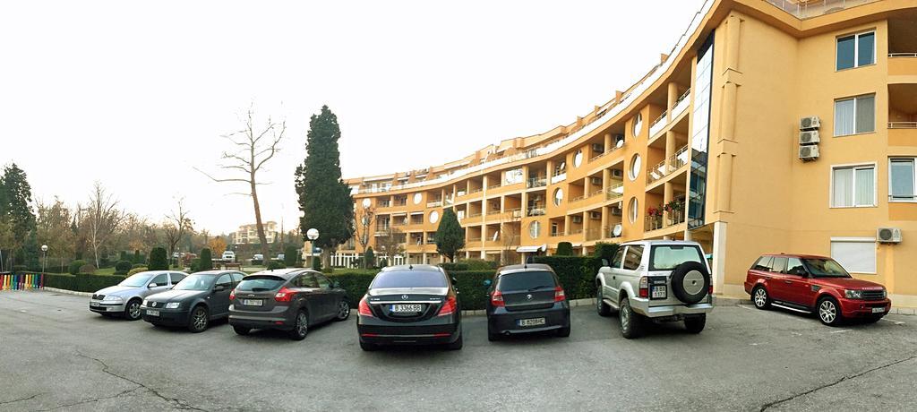 Varna Garden View Apartment Buitenkant foto
